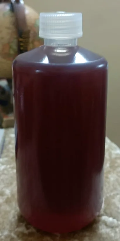 Ready-to-use E904 shellac liquid in food-grade ethanol, sample bottle